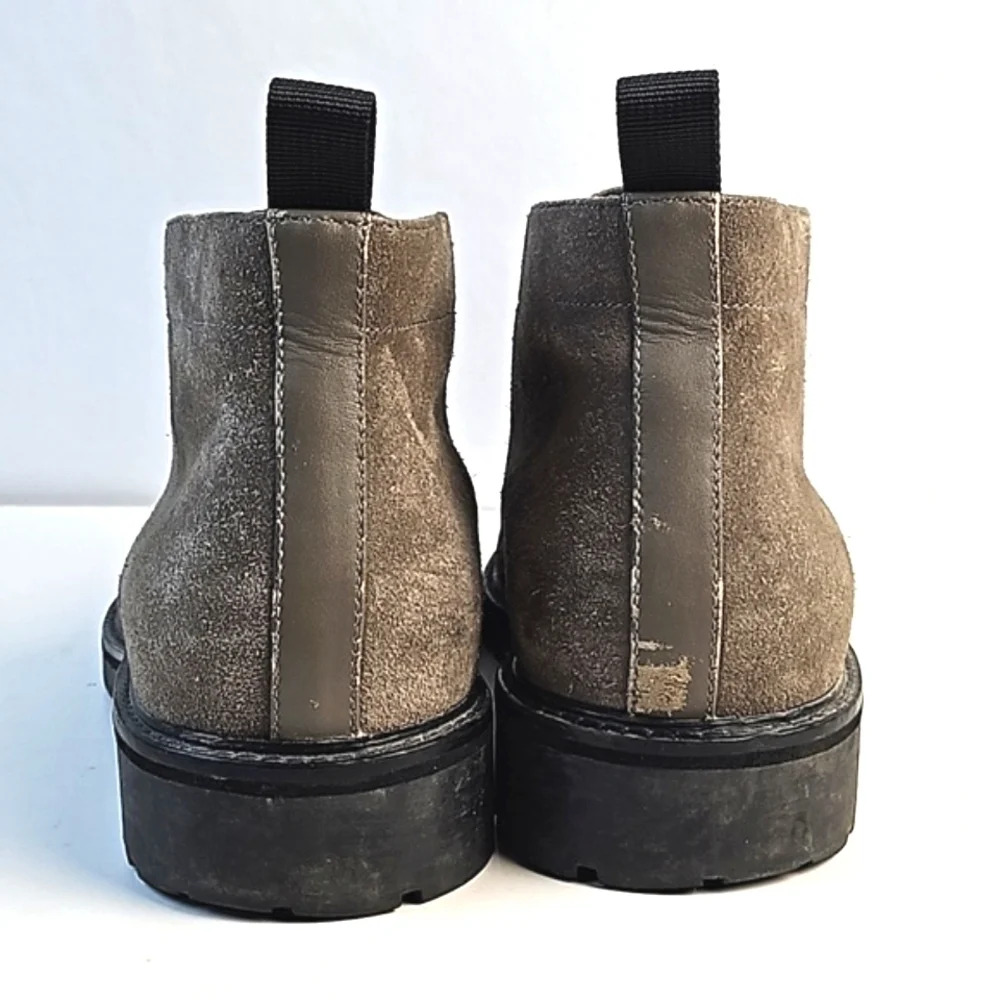 Calvin Klein Ultan Calf Suede Round Toe Lace Up Lug Sole Chukka Ankle Boot